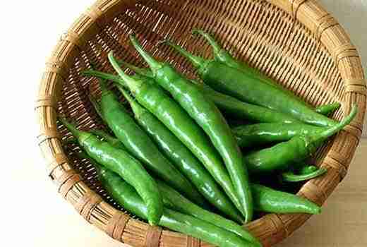 Hara mirch ( हरा मिर्च ) 250 Gm.