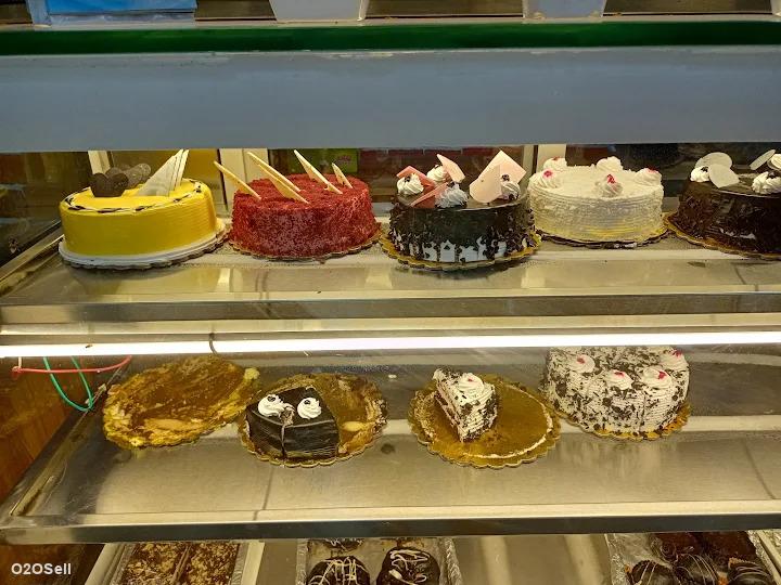 M Cake & Bakes Pizza Bakery Biscut Chiniya Road Garhwa - Cover Image